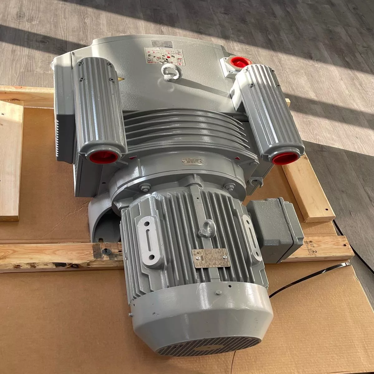 Used 2012 Becker Vacuum Pump